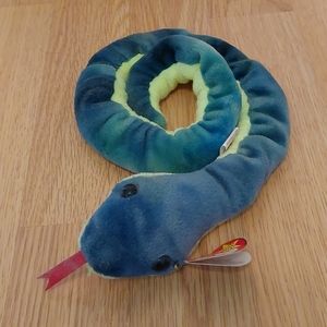 Hissy TY beanie baby